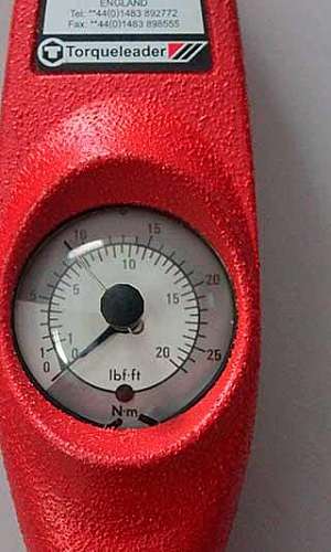 Torquímetro com relógio de ponteiro de arraste Torquímetro com relógio de ponteiro de arraste